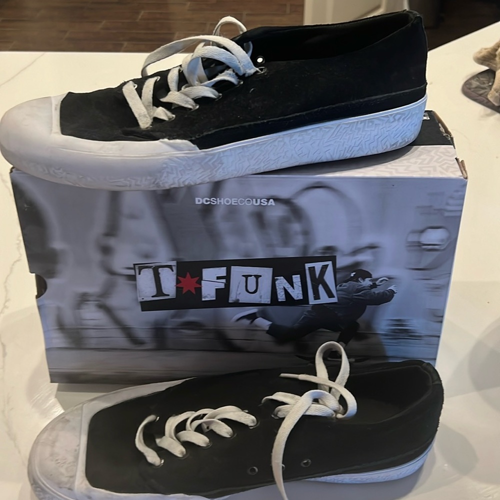DC T-Funk LO S size 13 sneakers